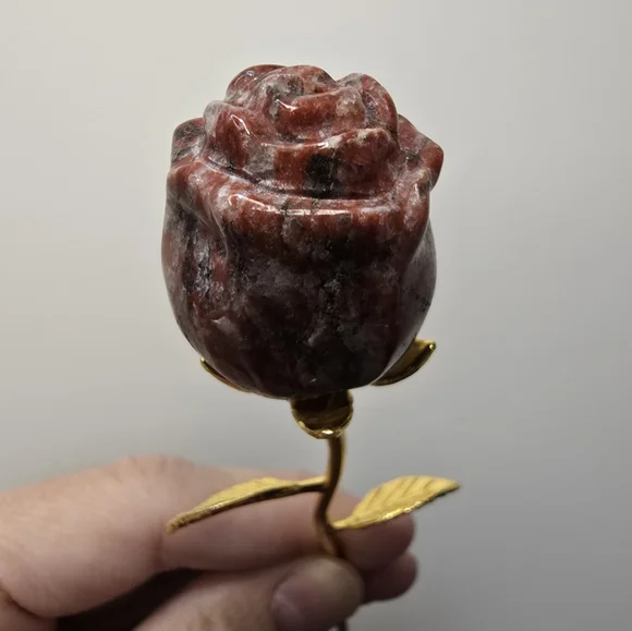 Red Sesame Stone Crystal Rose - Picture 11 of 13